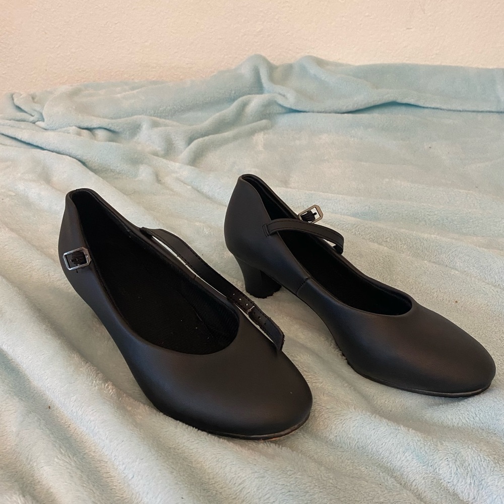 1.5’ inch character shoes